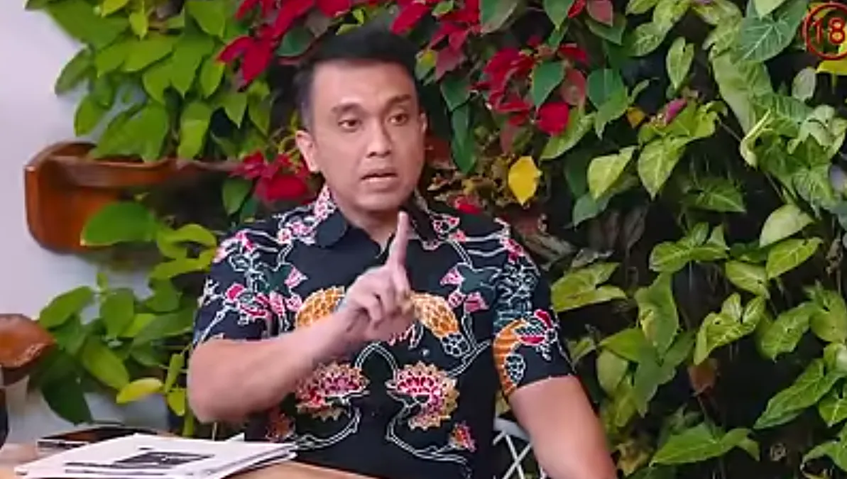 Menghindari kehancuran bangsa Indonesia di masa depan, menjadi salah satu alasan Aiman Witjaksono untuk terjun ke dunia politik.