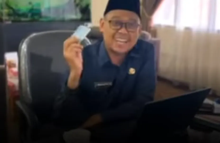 Politisi PDIP Hendrik Tangke Allo Wakil DPRD Kota Depok Ditolak Faskes Gratis
