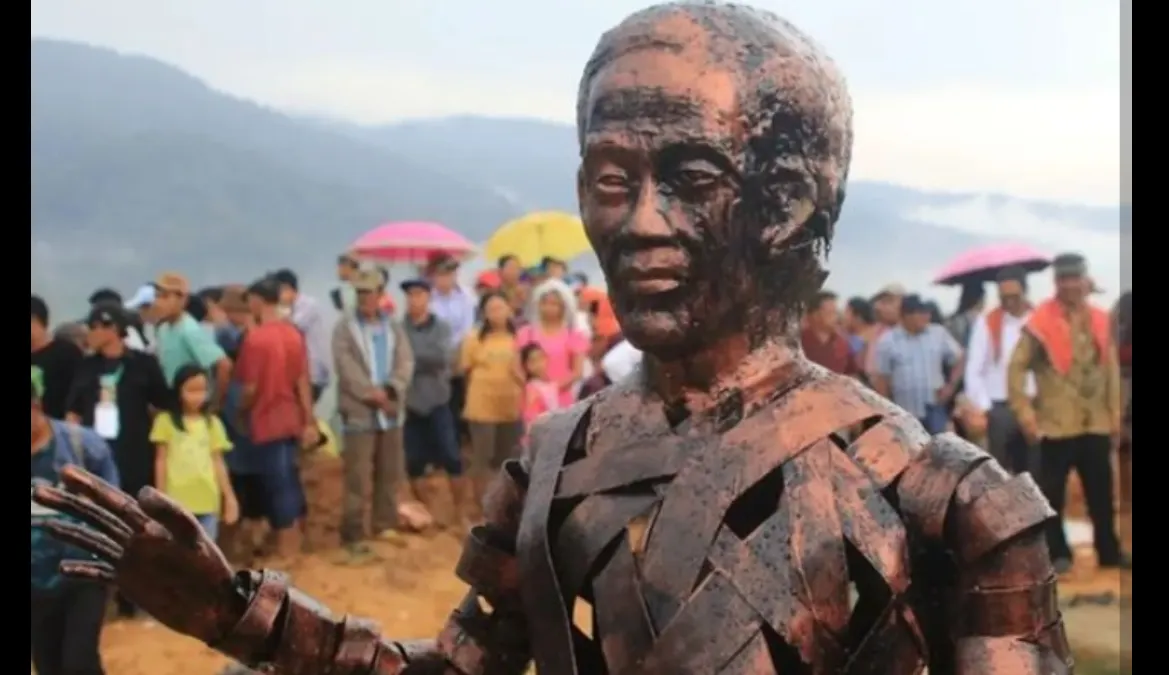 Petani Jeruk di Karo, Sumut Bikin Monumen Jokowi Sebagai Bentuk Rasa Apresiasi, Warganet Komentari Seperti ini (Instagram @undercover.id)