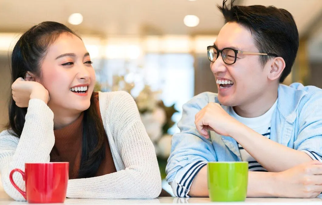 5 Tanda Pasangan Cemburu, Tapi Dia Gengsi Bilang ke Kamu (Freepik)