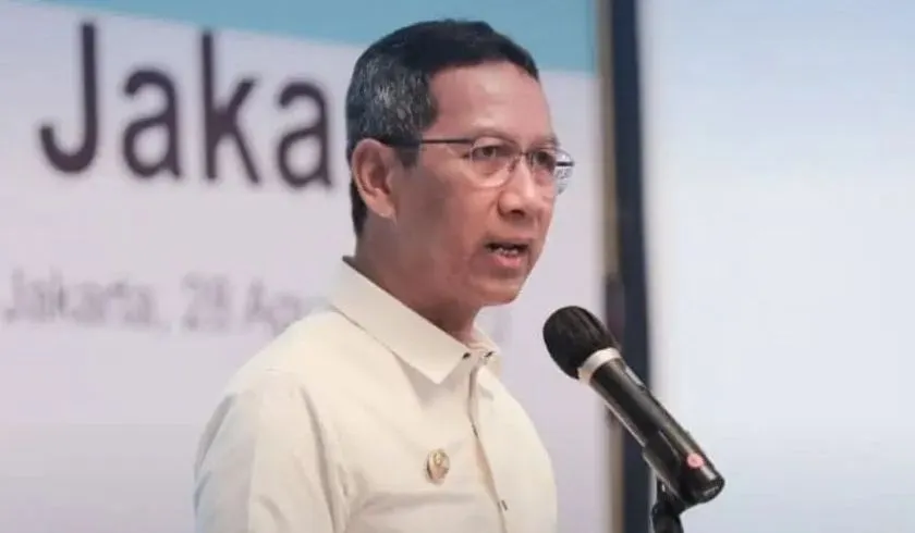 Pj Gubernur Heru Budi Hartono juga menegaskan bahwa pihaknya tak segan mencabut KJP Plus bagi siswa yang merokok.