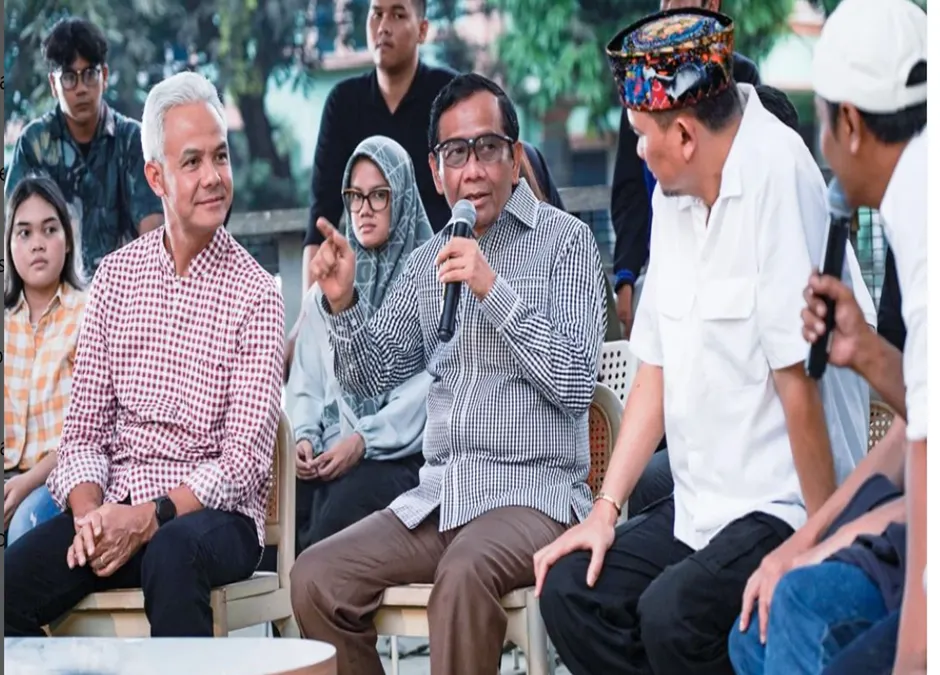 Ganjar Pranowo dan Mahfud MD 