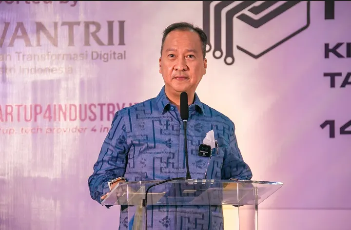 Pemerintah melalui Kementerian Perindustrian (Kemenperin) terus berusaha dan berupaya agar masyarakat dapat beralih dari motor dengan BBM ke motor listrik.