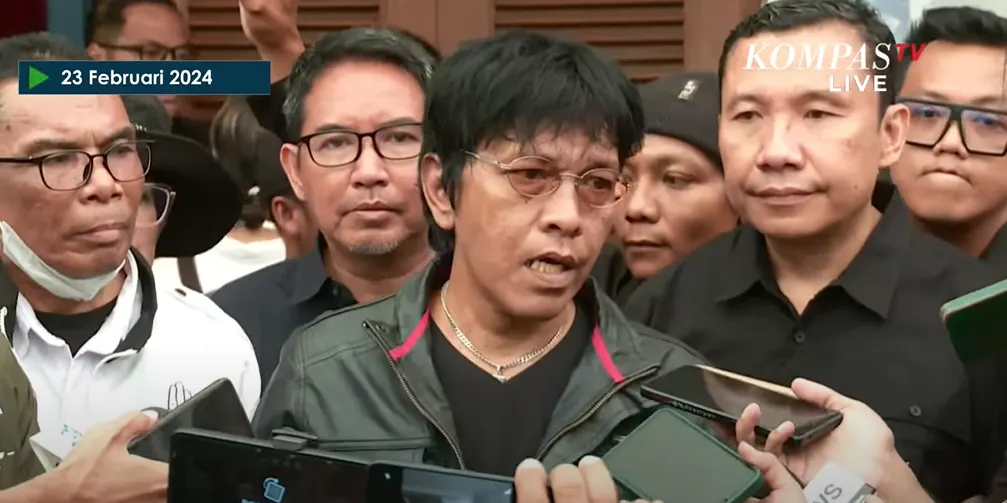 Politikus PDIP Adian Napitupulu, mengatakan bahwa pihaknya telah solid terkait dengan hak angket atas dugaan kecurangan dalam Pemilu 2024.