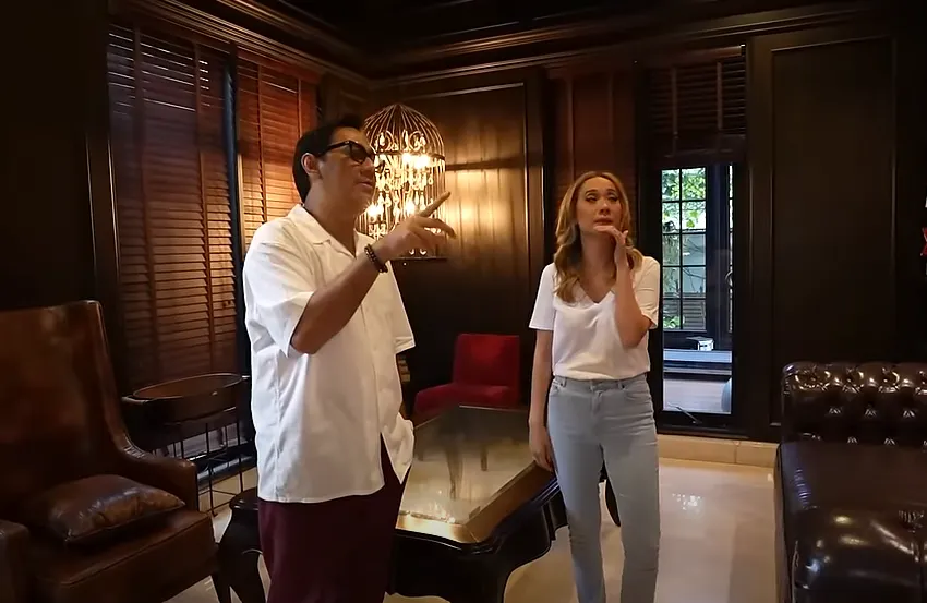 Andre Taulany berkunjung untuk menyidak rumah baru dari salah satu artis ternama, yakni Bunga Citra Lestari (BCL).