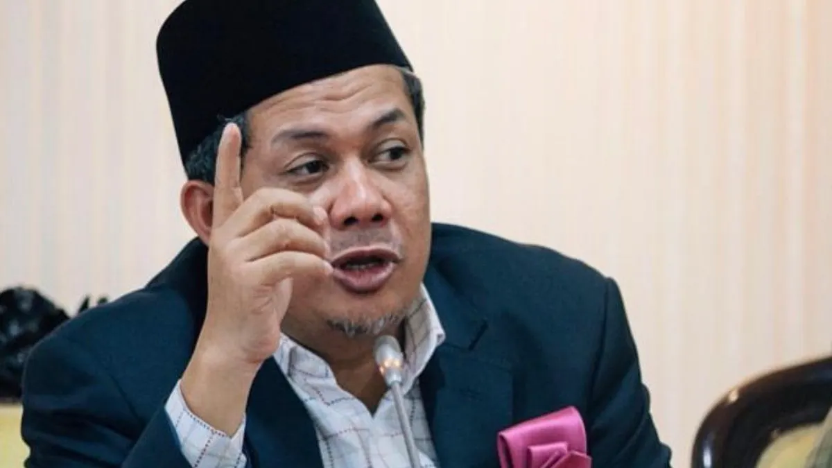  Fahri Hamzah (instagram @fahrihamzah)