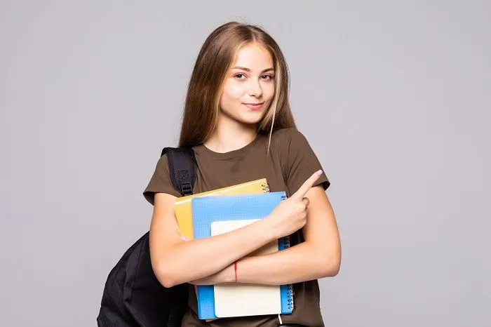 Anti Keteteran, Ini 7 Tips Kuliah Sambil Kerja yang Bisa Kamu Lakukan