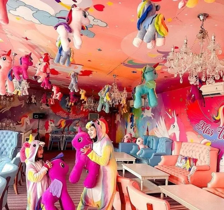 Miss Unicorn Cafe