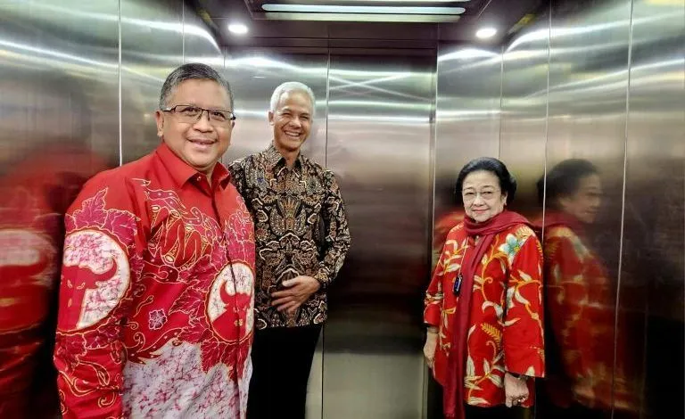 Ganjar mendampingi Megawati melakukan kunjungan ke sejumlah lokasi yang ada di Daerah Istimewa Yogyakarta (DIY) pada, Selasa 22 Agustus 2023.