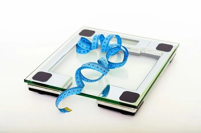 Tips menurunkan berat badan saat puasa