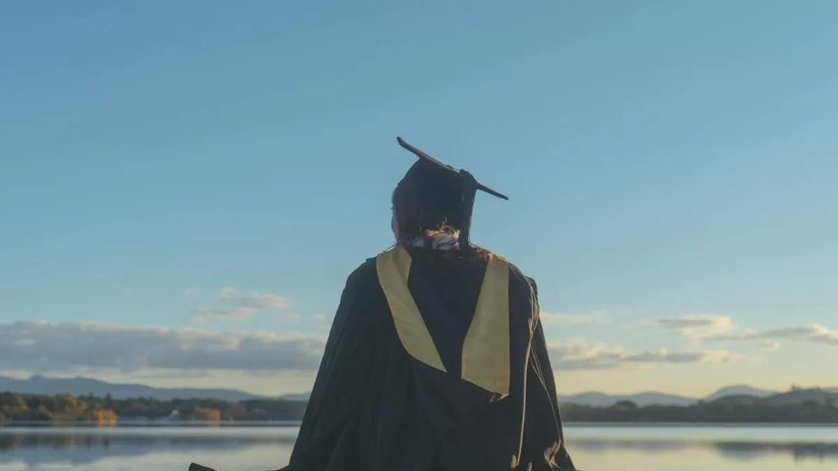 Universitas Pembangunan Nasional Veteran Jakarta merupakan salah satu Perguruan Tinggi Negeri (PTN) yang berlokasi di Jakarta Selatan..