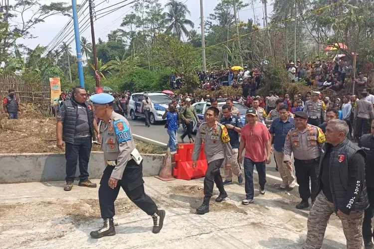Polisi di TKP pembunuhan Subang