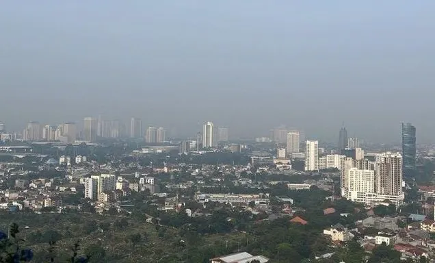 Plt Kepala Disdik DKI Jakarta telah menandatangani SE Nomor e-0049/SE/2023 Tentang Waspada Peningkatan Pencemaran Udara Di Wilayah DKI Jakarta Bagi Seluruh Warga Satuan Pendidikan.