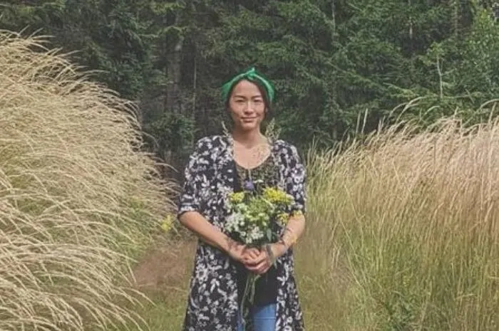 Sandy Salihin kembaran Mirna Salihin