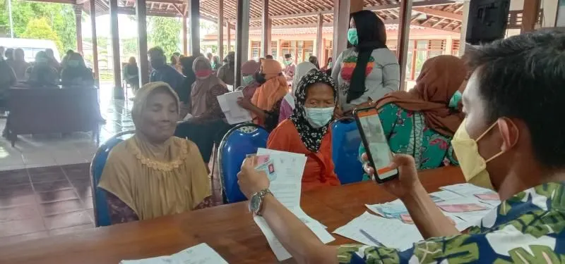 Pencairan bansos BLT Rp400 ribu BPNT Tahap 2 dan 3 periode Februari-Maret via PT Pos Indonesia