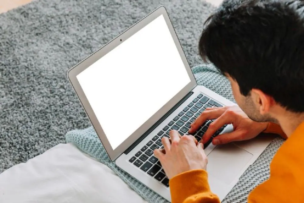 Cara atasi laptop lemot dengan praktis.