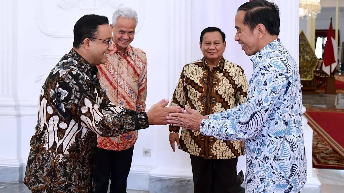 Capres nomor urut 1 dan 3 Anies Baswedan dan Ganjar Pranowo merasa heran dengan komentar yang diberikan oleh Presiden Jokowi soal debat capres.