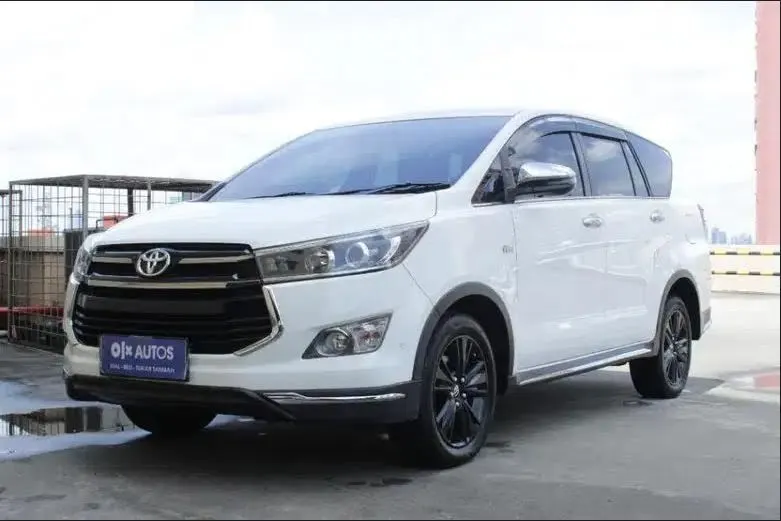 Toyota Innova Venturer 2018