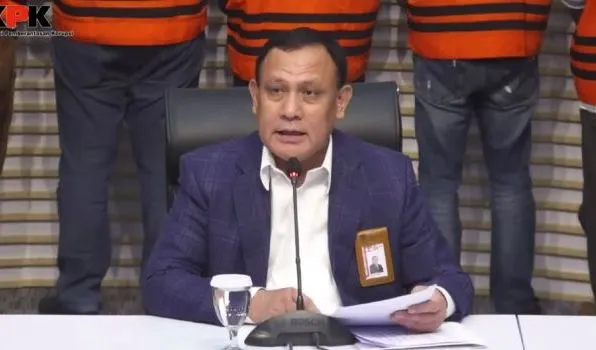 Ketua Komisi Pemberantasan Korupsi (KPK) non aktif, Firli Bahuri, telah selesai menjalankan pemeriksaan sebagai tersangka atas kasus pemerasan terhadap mantan Menteri Pertanian Syahrul Yasin Limpo (SYL).
