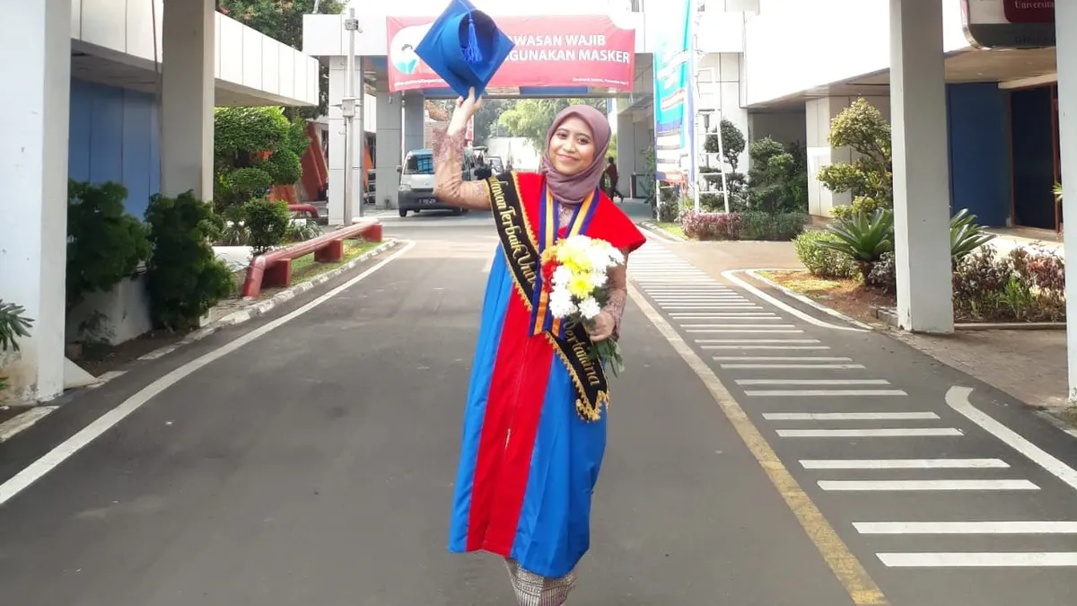 Universitas Pertamina di bawah naungan PT Pertamina (Persero) membuka akses di bidang pendidikan dengan lulusan terbaiknya.