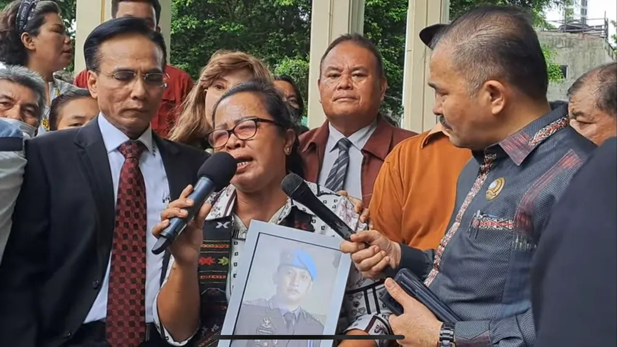 Pesan Ibunda Brigadir Yosua Setelah Putusan Sidang Richard Eliezer: Semoga Bharade E Menjadi&hellip;