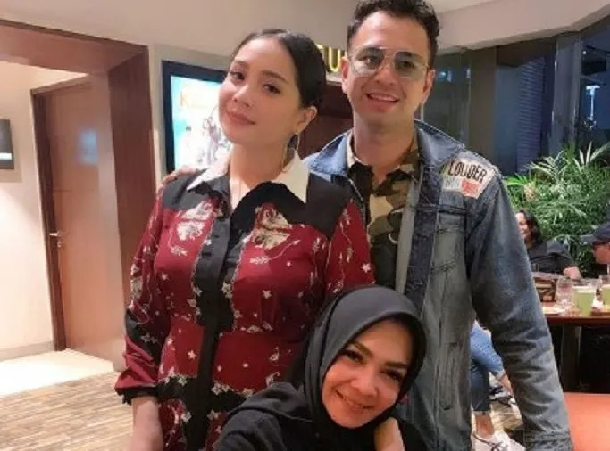 Kebersamaan Rieta Amilia dan Raffi Ahmad