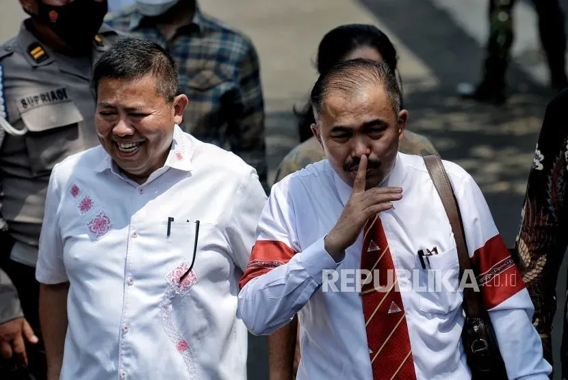 Kamaruddin Simanjuntak (kanan) mengaku bahwa dirinya mengetahui siapa saja yang terlibat dalam gerakan bawah tanah Ferdy Sambo.