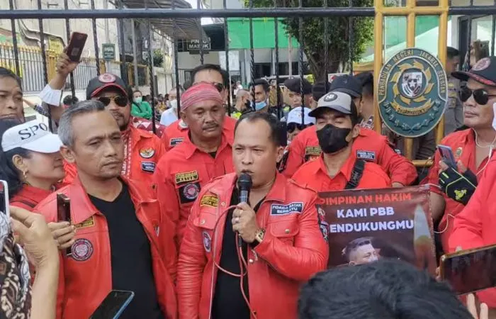 Aksi Tuntut Keadilan Pada Kasus Ferdy Sambo, Ketum PBB Sampaikan Hal Ini Kepada Kepala PN Jaksel