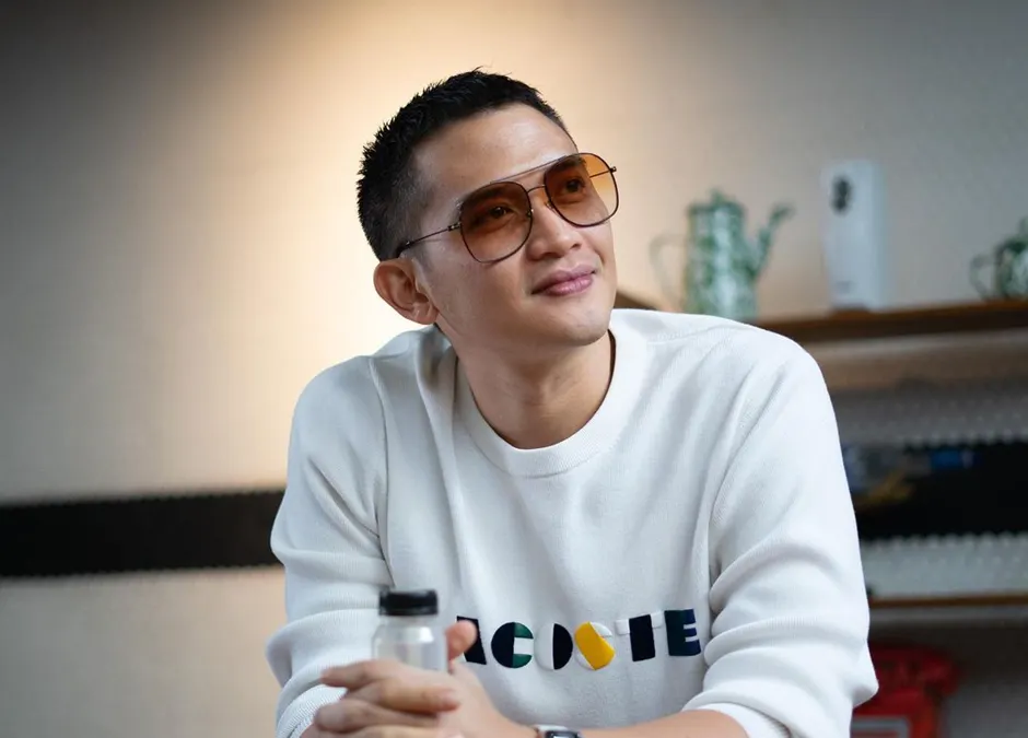 Sosok Artis Inisial R Ramalan Hard Gumay Terjawab? Video Asusila Diduga Rezky Aditya Trending di Twitter 
