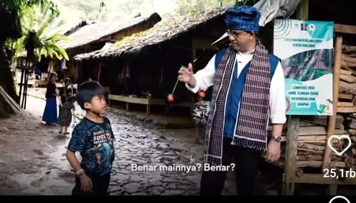 Kunjungi Desa Baduy, Anies Baswedan Main Lato-Lato denga Anak-anak dan Berjanji Begini kepada Masyarakat 