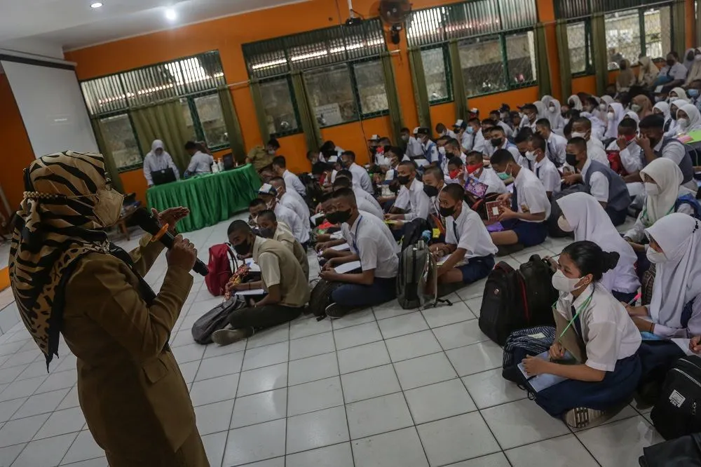 Viral! Lulusan S.Pd Trending Disebut Tak Bisa Punya Gaji Tinggi, Ini Peluang Kerja Lulusan Sarjana Pendidikan
