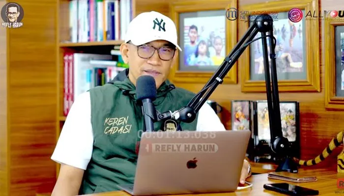 Refly Harun membuka secara terang soal utang piutang Anies Baswedan dan Sandiaga Uno, seharusnya dianggap lunas saat menang Pilkada.