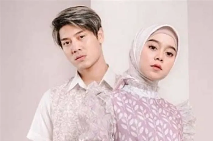 Harsiwi Ahmad buka suara soal nasib Lesti Kejora dan Rizky Billar yang sudah tidak tampil di Indosiar akibat buntut dari kasus KDRT