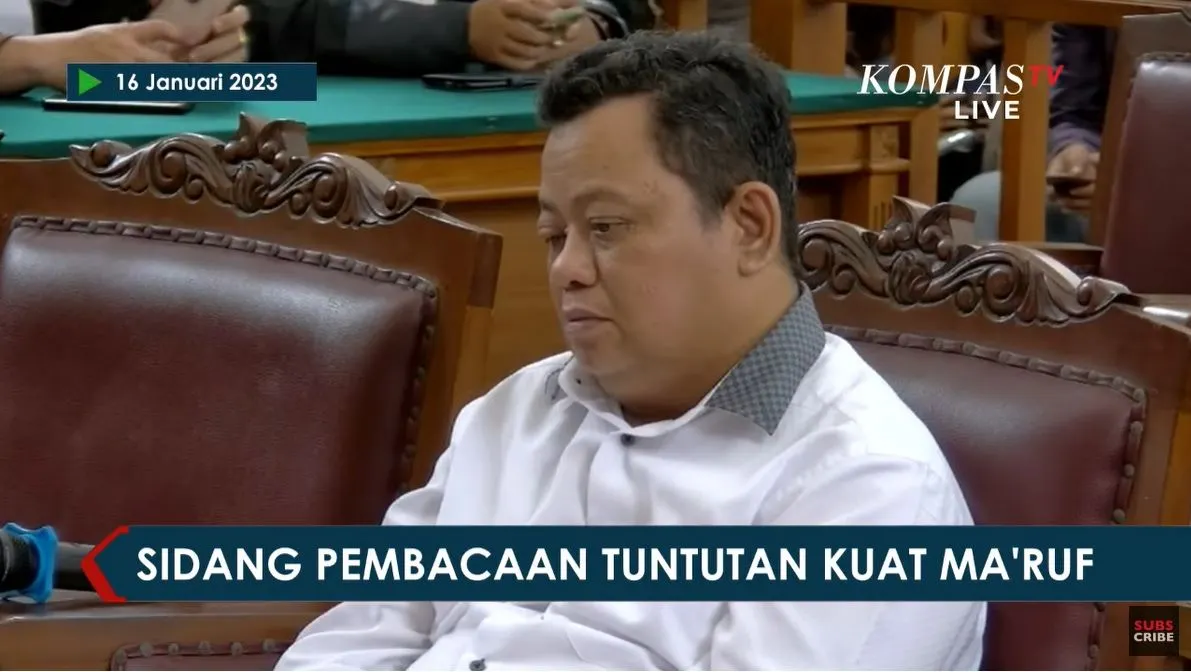 Jaksa menuntut hukuman 8 tahun penjara untuk Kuat Maruf