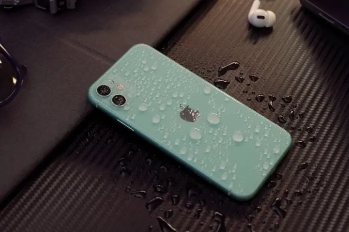 Ilustrasi. Meskipun iPhone 11 bukanlah ponsel terbaru dari Apple, namun ada beberapa kelebihan yang tidak dimiliki oleh iPhone 14 yang terbaru.