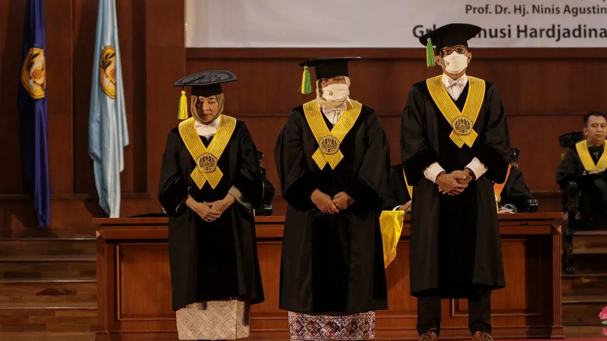 Unpad Kukuhkan 3 Guru Besar Ilmu Komunikasi