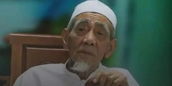 Masya Allah! Mbah Moen Ungkap Rahasia Empat Pilar Kehidupan Dibalik Terciptanya Lima Jari Manusia