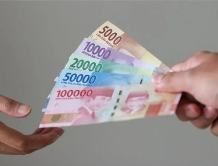 Catat! Hanya Pemilik Data KTP dan KK Berciri Ini yang Bisa Dapatkan Bansos, Cek Apakah Kamu Termasuk?