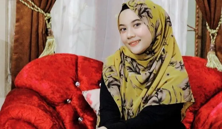 Ini Klarifikasi Qoriah Nadia Hawasy Disawer 2 Pria Berpeci saat Sedang Membaca Alquran Viral di Medsos.