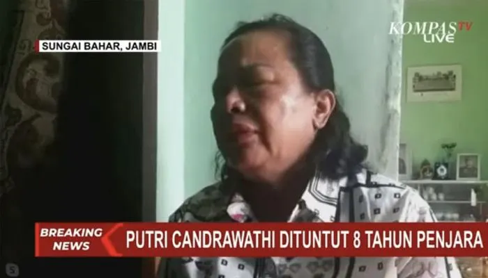 Isak Tangis Ibu Brigadir J Mendengar Tuntutan Putri Candrawathi: Saya Hancur, Berikan Kami Keadilan!