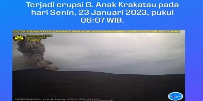 Gunung Anak Krakatau mengalami erupsi berkali-kali hari ini