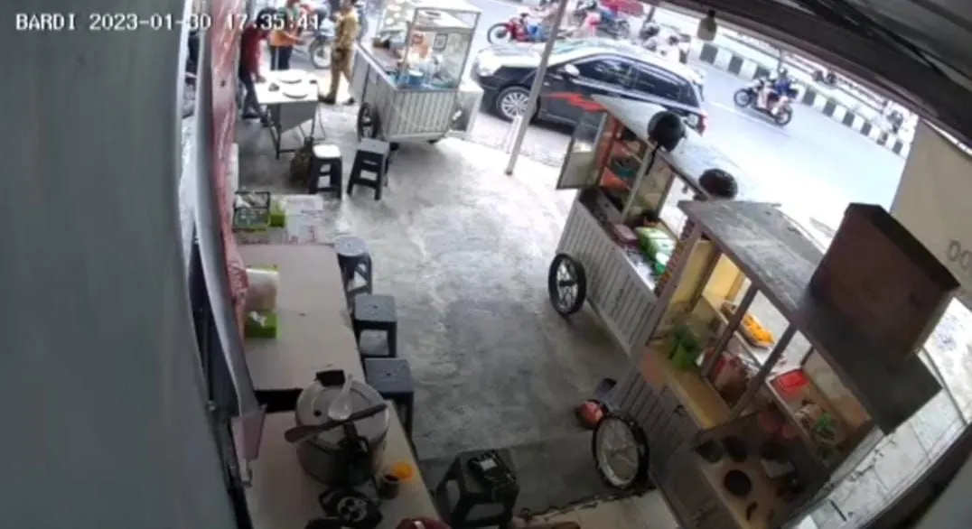 Viral! Oknum PNS Aniaya Pedagang Martabak, Terungkap Penyababnya karena Hal Ini...