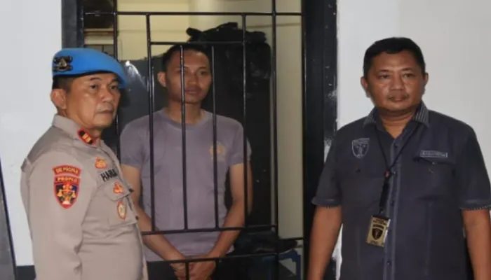 Bripda S, oknum anggota Polres Kepulauan Seribu harus menjalani hukuman penempatan khusus (patsus) terkait dugaan perbuatan asusila.