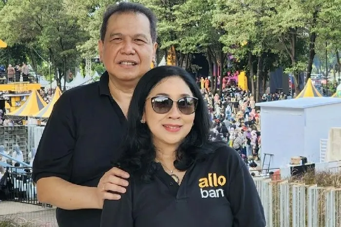 Potret Chairul Tanjung bersama sang istri, Anita