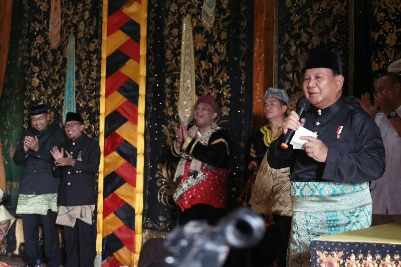 Menteri Pertahanan Prabowo Subianto melakukan kunjungan kerja ke Sumbar. Menhan dalam sambutannya  menyampaikan harapan besarnya untuk merintis pembangunan sekolah unggulan di Sumatra Barat. 