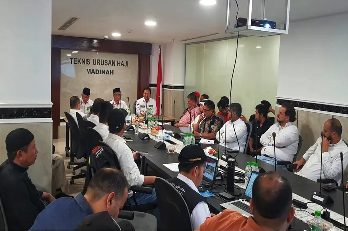 Pembekalan bagi para juru masak pada penyedia katering jemaah, di Madinah