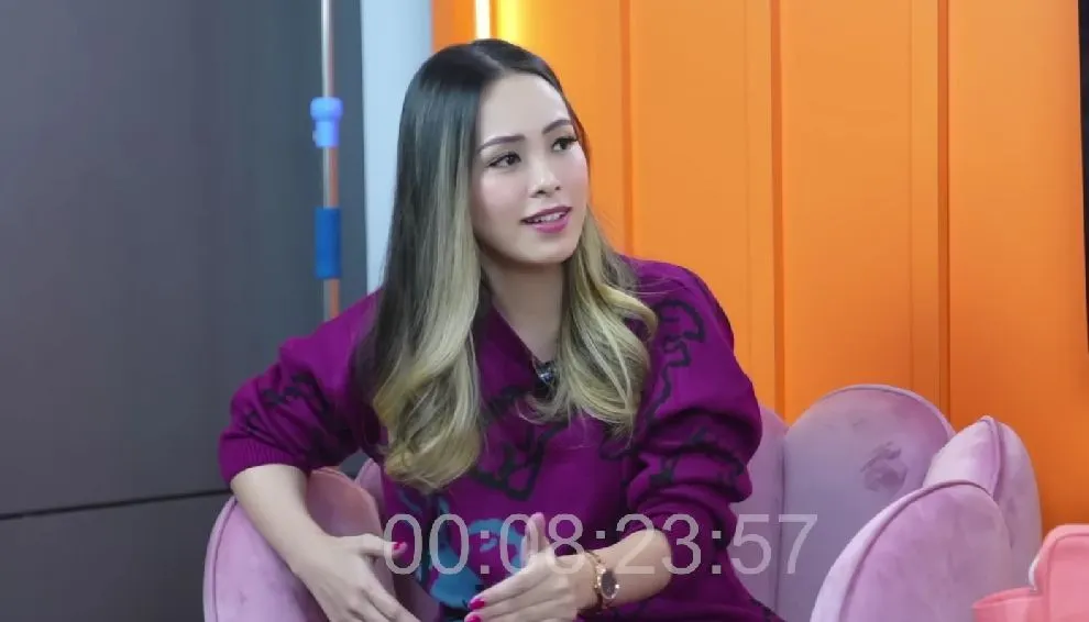 Lady Nayoan mengungkapkan bahwa ia mengetahui kabar perselingkuhan Rendy Kjaernett dengan Syahnaz Sadiqah dari seseorang.