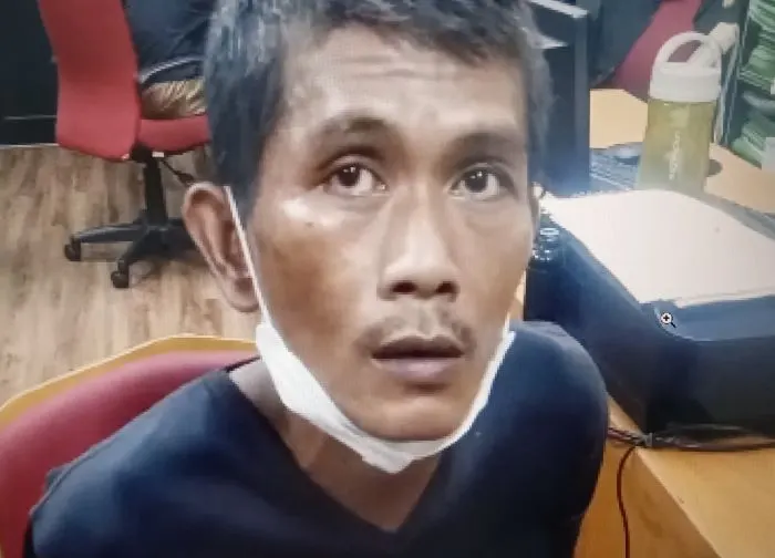 Iwan Sumarno, penculik Malika Anastasya saat diperiksa polisi