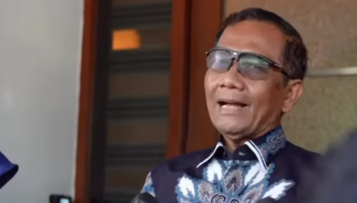 (Menko Polhukam Mahfud MD Ungkap Ratusan Sertifikat Tanah Milik Panji Gumilang, Jumlahnya Bikin Tercengang!. Foto: TL IG @mohmahfudmd)