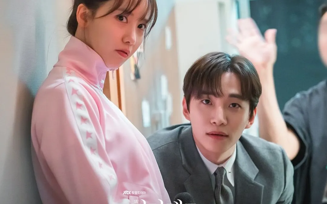 Postre King the Land Yoona SNSD dan Lee Jun Ho
